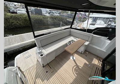 Jeanneau NC 37 Motorboot 2023, mit Volvo D4 270 DP motor, England