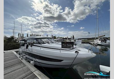 Jeanneau NC 37 Motorboot 2023, mit Volvo D4 270 DP motor, England