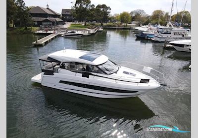Jeanneau NC 37 Motorboot 2023, mit Volvo Penta D4 2 x 270HP motor, England