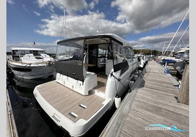 Jeanneau NC 37 Motorboot 2023, mit Volvo Penta D4 2 x 270HP motor, England