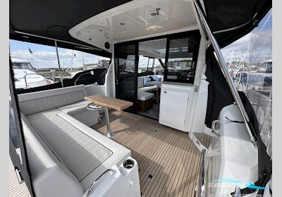 Jeanneau NC 37 Motorboot 2023, mit Volvo Penta D4 2 x 270HP motor, England