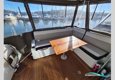 Jeanneau NC33 Motorboot 2020, mit Volvo motor, England