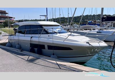Jeanneau NC9 Motorboot 2013, mit VOLVO PENTA D4-260DP motor, Slovenien
