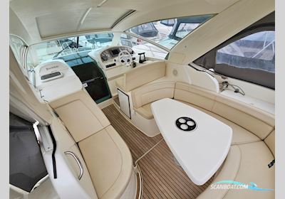 Jeanneau Prestige 30S Motorboot 2007, mit Volvo Penta motor, England