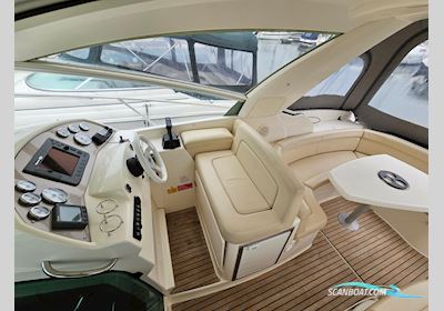 Jeanneau Prestige 30S Motorboot 2007, mit Volvo Penta motor, England