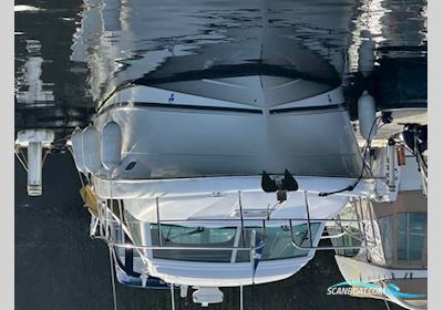 Jeanneau Prestige 34 S Hardtop Motorboot 2006, mit Volvo Penta DP motor, England