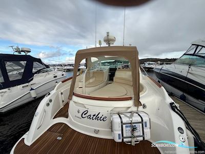 Jeanneau Prestige 34 S Hardtop Motorboot 2006, mit Volvo Penta DP motor, England