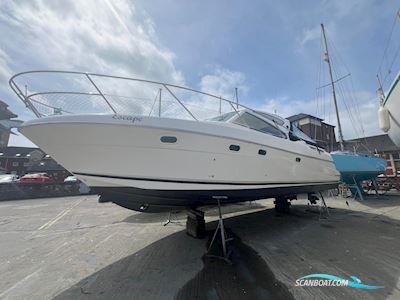 Jeanneau Prestige 34 S. Motorboot 2006, mit Volvo motor, England
