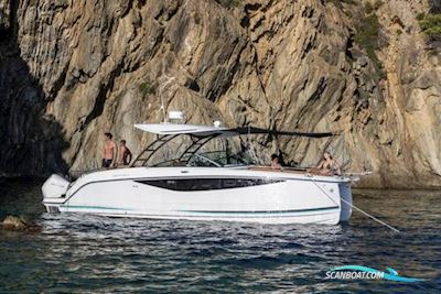 Jeanneau TH33 Motorboot 2026, mit Yamaha F300 Xsb2 motor, England
