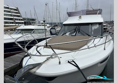 Jeanneau Velasco 37 Motorboot 2016, mit Volvo Penta D4 motor, England