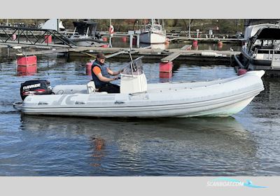 Joker Boats Clubman 19 Motorboot 2005, mit Evinrude  motor, Sweden