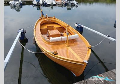 Kålviksnipa i Ek-Oregon Pine Motorboot 2026, mit Volvo Penta D1-20 motor, Sweden