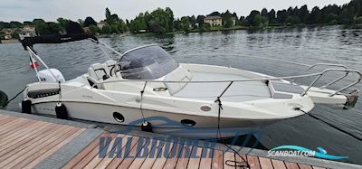 Karnic 702 SL Motorboot 2018, mit Selva fin whale motor, Italien