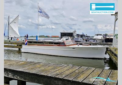 Klassieke Autoboot Motorboot 1924, mit Lomatec motor, Niederlande