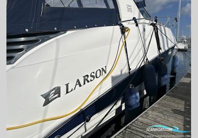 Larson Cabrio 310 Motorboot 2007, mit Volvo Penta D4 260 motor, England