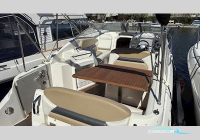Larson Cabrio 777 Motorboot 2011, mit Mercruiser motor, Sweden