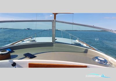 Levi Triana 25 Motorboot 1969, mit 1 x Volvo Penta V8-350-C motor, England