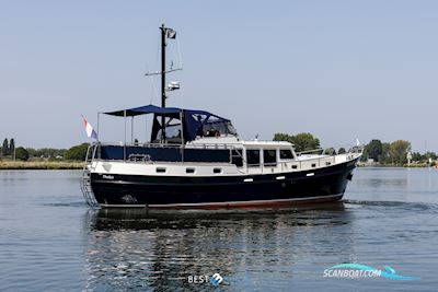 Linden Spitsgatkotter 13.70 Motorboot 2011, mit Perkins is een Brits merk dat wereldwijd bekendstaat om zijn betrouwbare dieselmotoren, vooral voor schepen, landbouw- en industriële toepassingen. Z motor, Niederlande