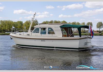 Linssen  Grand Sturdy 29.9 Sedan Motorboot 2006, mit Volvo Penta is een toonaangevende fabrikant van maritieme motoren en aandrijfsystemen. Het merk staat bekend om zijn betrouwbare en krachtige motoren motor, Niederlande