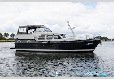 Linssen Grand Sturdy 40.9 AC Motorboot 2016, mit Volvo Penta is Een Zweeds Merk Dat Wereldwijd Bekendstaat om Betrouwbare en Krachtige Scheepsmotoren en Aandrijfsystemen. Ze Leveren Zowel Diesel- al motor, Niederlande