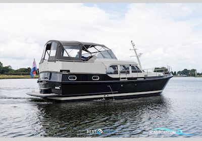 Linssen Grand Sturdy 40.9 AC Motorboot 2016, mit Volvo Penta is Een Zweeds Merk Dat Wereldwijd Bekendstaat om Betrouwbare en Krachtige Scheepsmotoren en Aandrijfsystemen. Ze Leveren Zowel Diesel- al motor, Niederlande