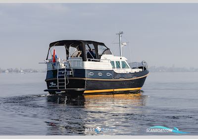 Linssen Grand Sturdy 410 AC Gold Motorboot 2001, mit Volvo Penta is Een Zweeds Merk Dat Wereldwijd Bekendstaat om Betrouwbare en Krachtige Scheepsmotoren en Aandrijfsystemen. Ze Leveren Zowel Diesel- al motor, Niederlande