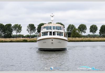 Linssen Grand Sturdy 45.9 AC Twin Motorboot 2010, mit Volvo Penta is Een Zweeds Merk Dat Wereldwijd Bekendstaat om Betrouwbare en Krachtige Scheepsmotoren en Aandrijfsystemen. Ze Leveren Zowel Diesel- al motor, Niederlande