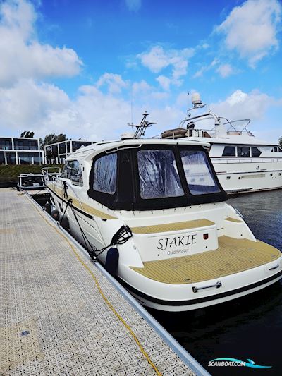 Marex 375 Motorboot 2020, mit 2 motor, Niederlande