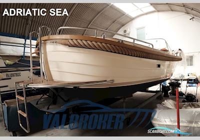 Maril Gozzo 8.80 Motorboot 2009, mit Yanmar 4JH3-DTE motor, Italien