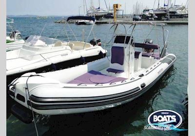 Master 730 Open Motorboot 2015, mit Suzuki motor, Frankreich