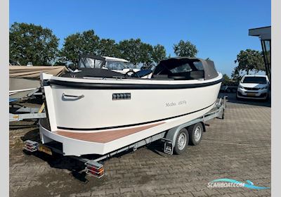 Maxima 650 Flying Lounge met boegschroef Motorboot 2024, mit Suzuki motor, Niederlande