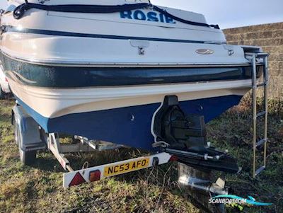 Maxum 2300 SC Motorboot 2002, mit Mercruiser 5.0L Mpi motor, England
