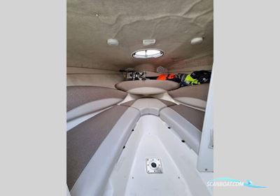 Maxum 2400 Motorboot 2004, mit Mercruiser 5.0 motor, England