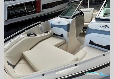Monterey 204 FS Bowrider Motorboot 2012, mit Volvo Penta motor, Niederlande