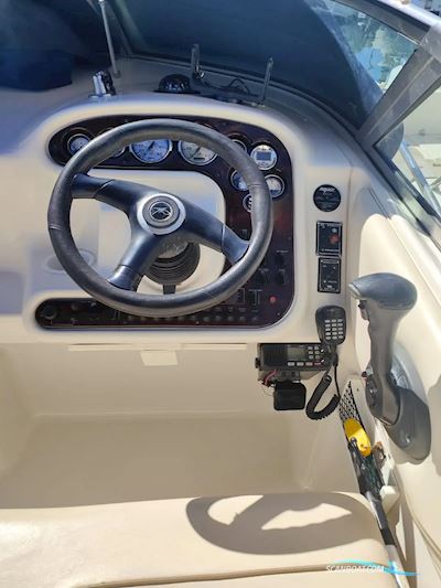 Monterey 242 Cruiser Motorboot 2002, mit Mercruiser motor, Spanien