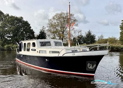Motorkruiser waaiersteven OK Motorboot 1975, mit Peugeot motor, Niederlande