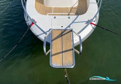 Nimbus 230 R Motorboot 2004, mit Volvo Penta 5,7 gxi motor, Sweden