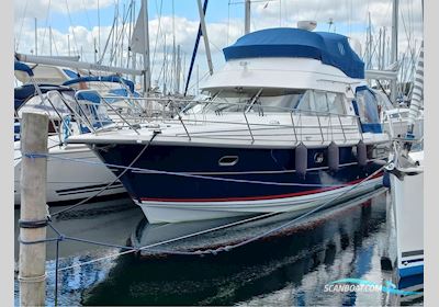 Nimbus 380 Carisma Flybridge Motorboot 2004, mit Volvo Penta Kamd43P motor, Dänemark