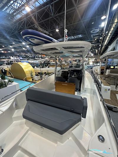 Nimbus T8 Motorboot 2025, mit Mercury Verado motor, Deutschland