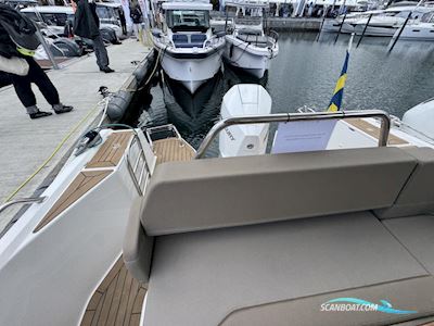 Nimbus W9 Motorboot 2022, mit Mercury motor, Deutschland