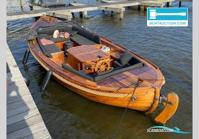 Noorse Spitsgatter 700 Motorboot 1965, mit Sing Yang Marine motor, Niederlande