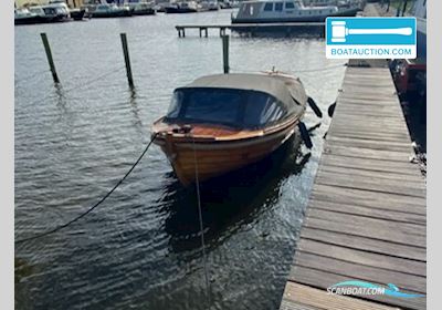Noorse Spitsgatter 700 Motorboot 1965, mit Sing Yang Marine motor, Niederlande