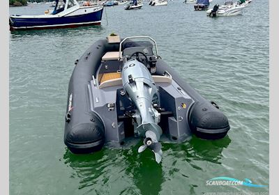 Northstar Axis 4.2 Motorboot 2024, mit Honda motor, England