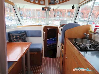 Ocqueteau 815 Motorboot 2007, mit Nanni 4390 Tdi motor, England
