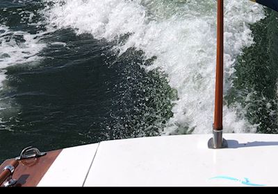 Oxelösundskryssare 30 Motorboot 1965, mit Motor Volvo Penta AQ 140A PZ motor, Sweden
