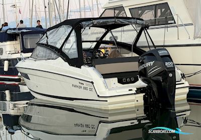 Parker 690 Day Cruiser Motorboot 2018, mit Mercury motor, Dänemark