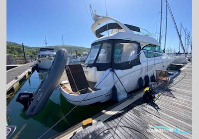 Prestige 42 Flybridge Motorboot 2007, mit Cummins motor, England