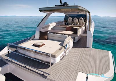 Princess C48 Open Motorboot 2027, mit 3x Mercury / 2x Volvo Penta motor, England