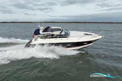 Princess V39 Motorboot 2013, mit 2 x Volvo D6-330 DP motor, England