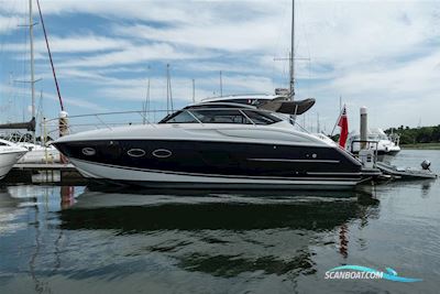 Princess V39 Motorboot 2013, mit 2 x Volvo D6-330 motor, England
